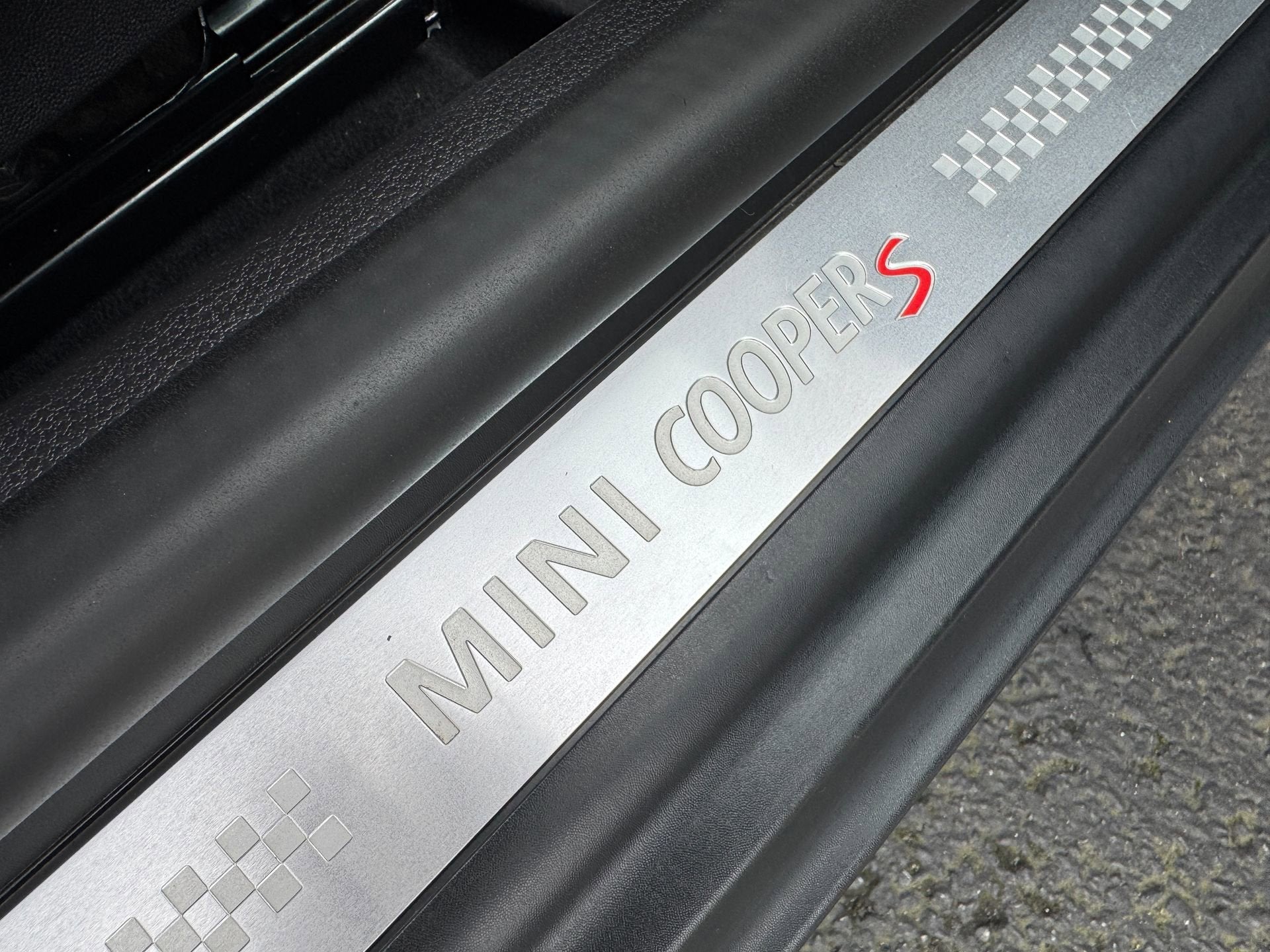 2008 MINI Cooper S 6-Speed