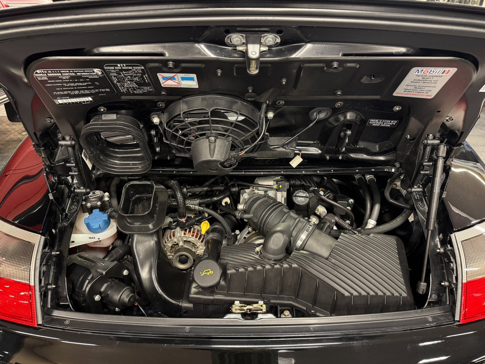 2003 Porsche 911 Carrera Carrera