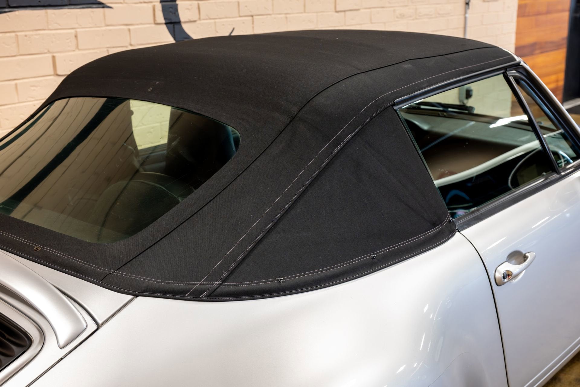 1998 Porsche 911 Carrera Carrera