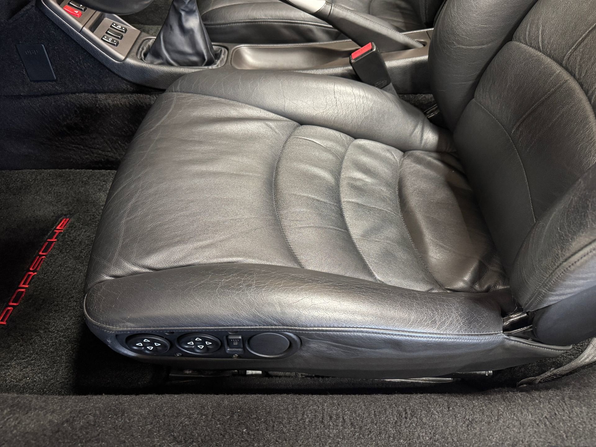 1998 Porsche 911 Carrera Carrera