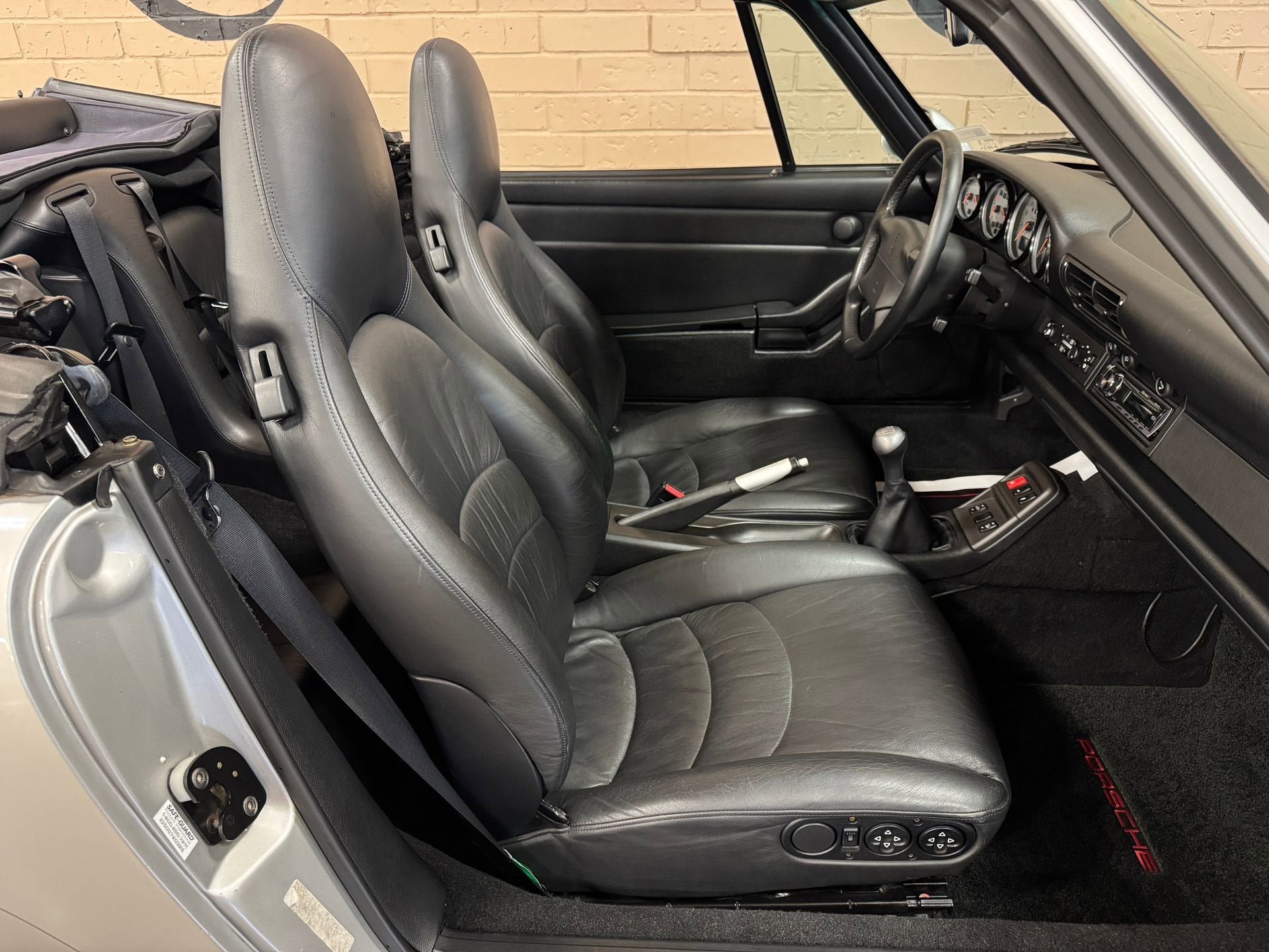 1998 Porsche 911 Carrera Carrera