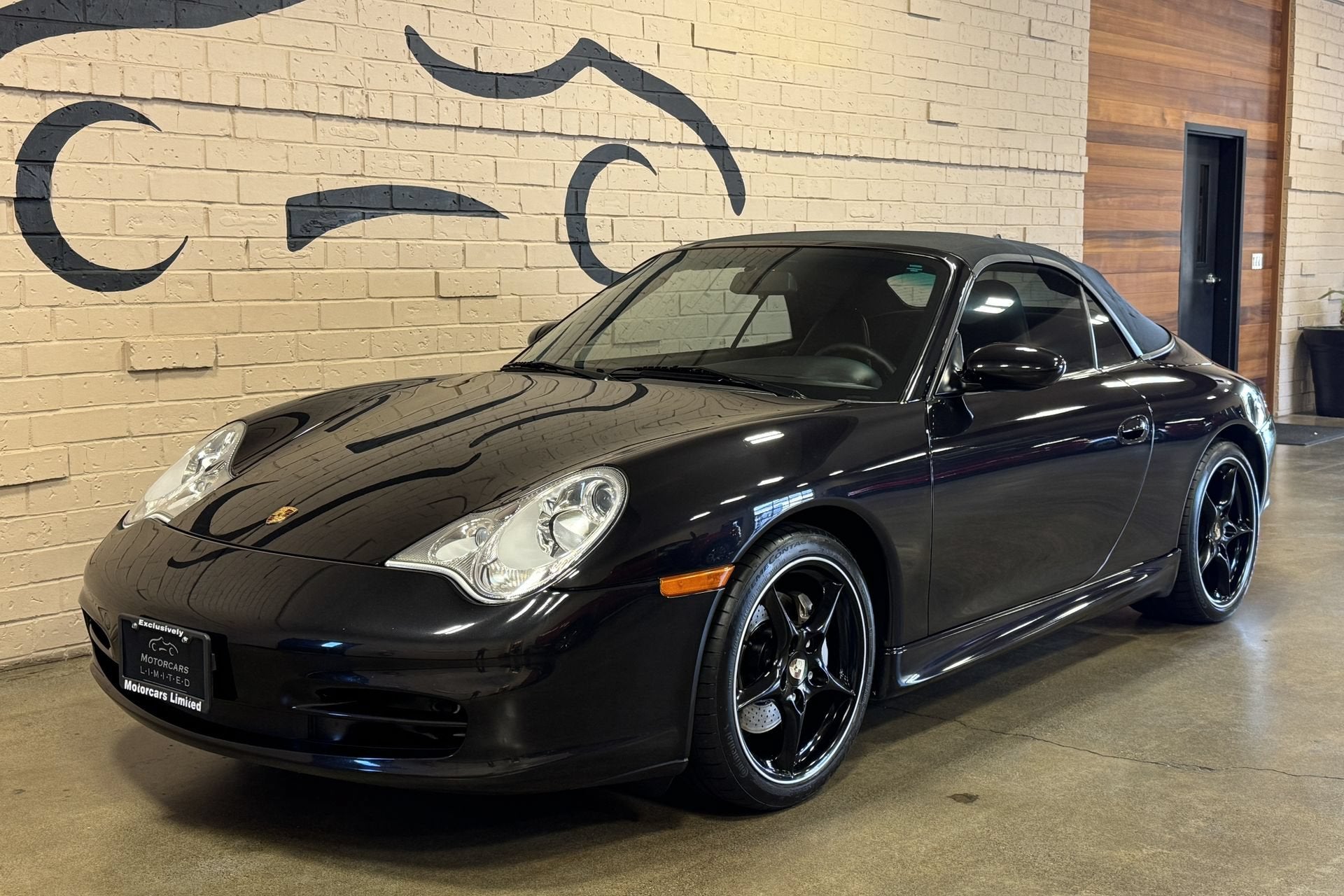 2003 Porsche 911 Carrera 4