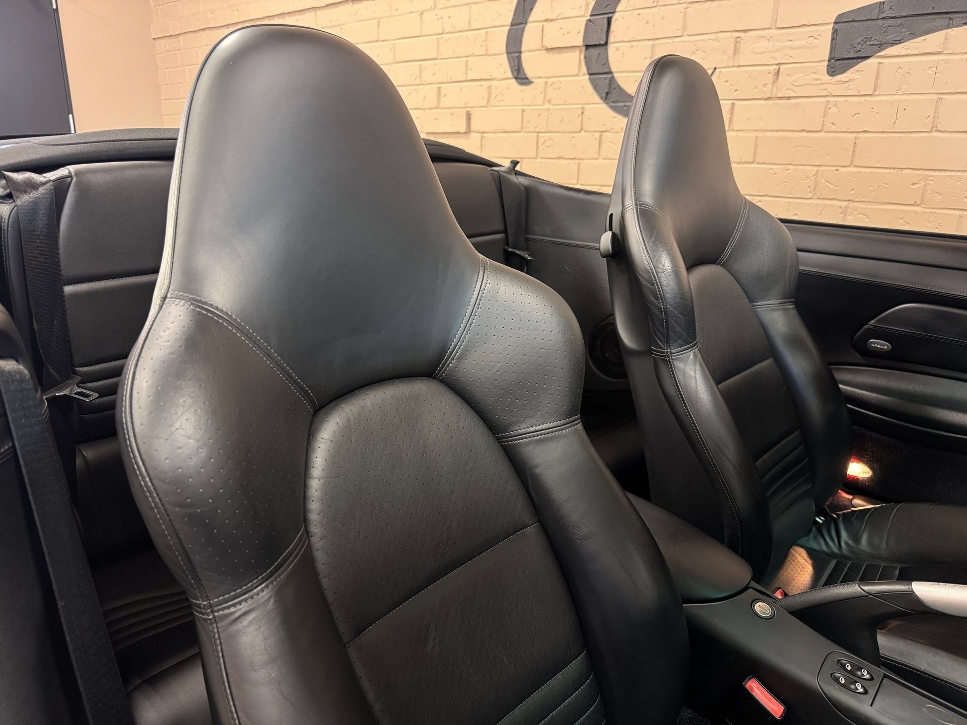 2003 Porsche 911 Carrera 4