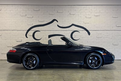 2003 Porsche 911 Carrera 4