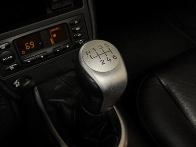 2003 Porsche 911 Carrera 4