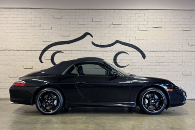 2003 Porsche 911 Carrera 4