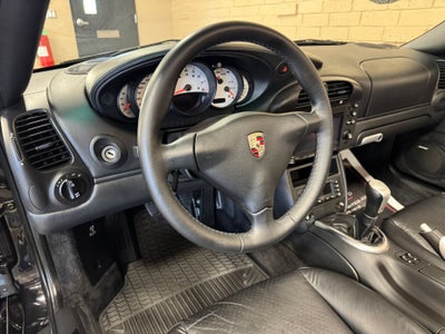 2003 Porsche 911 Carrera 4