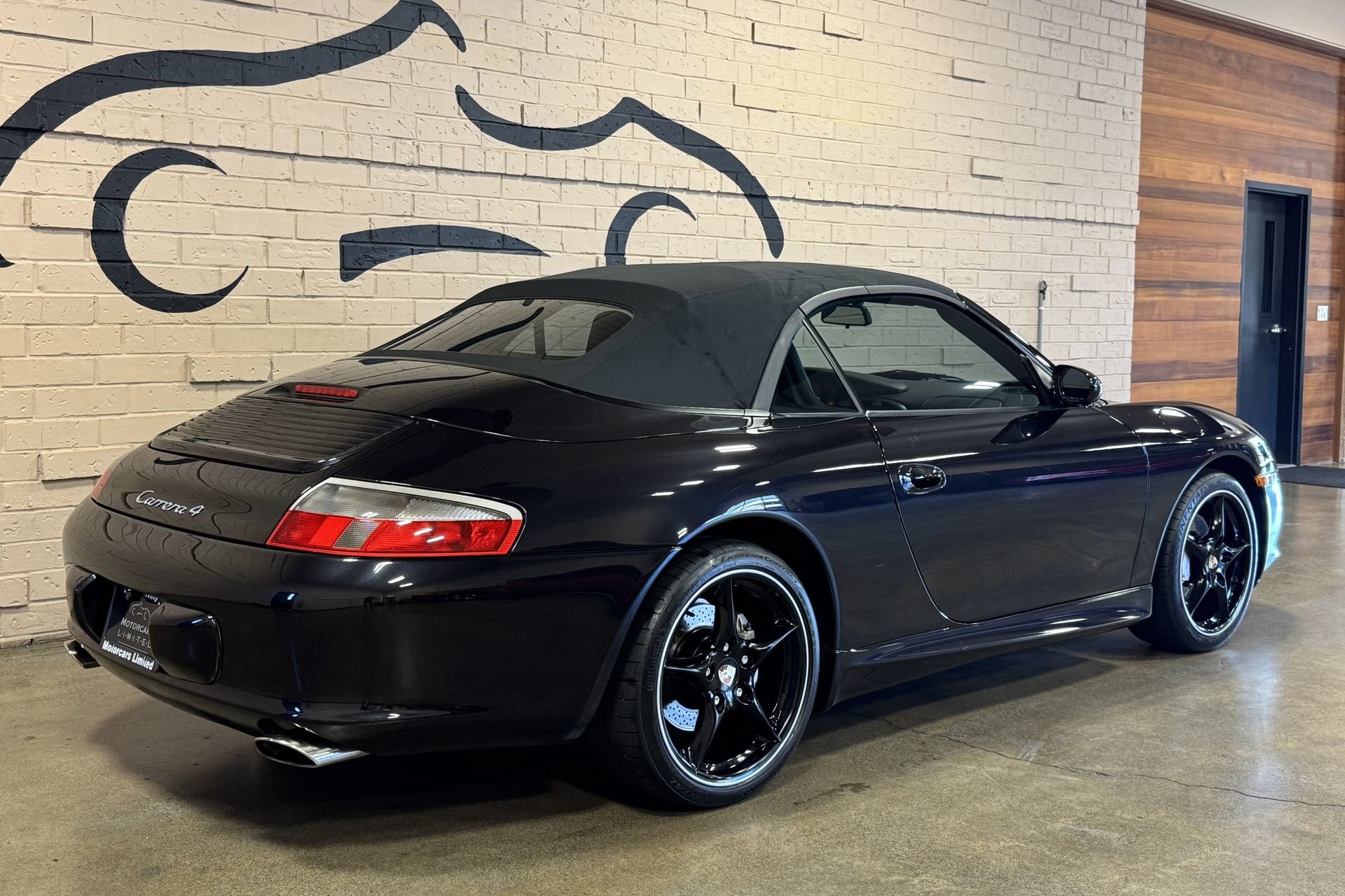 2003 Porsche 911 Carrera 4