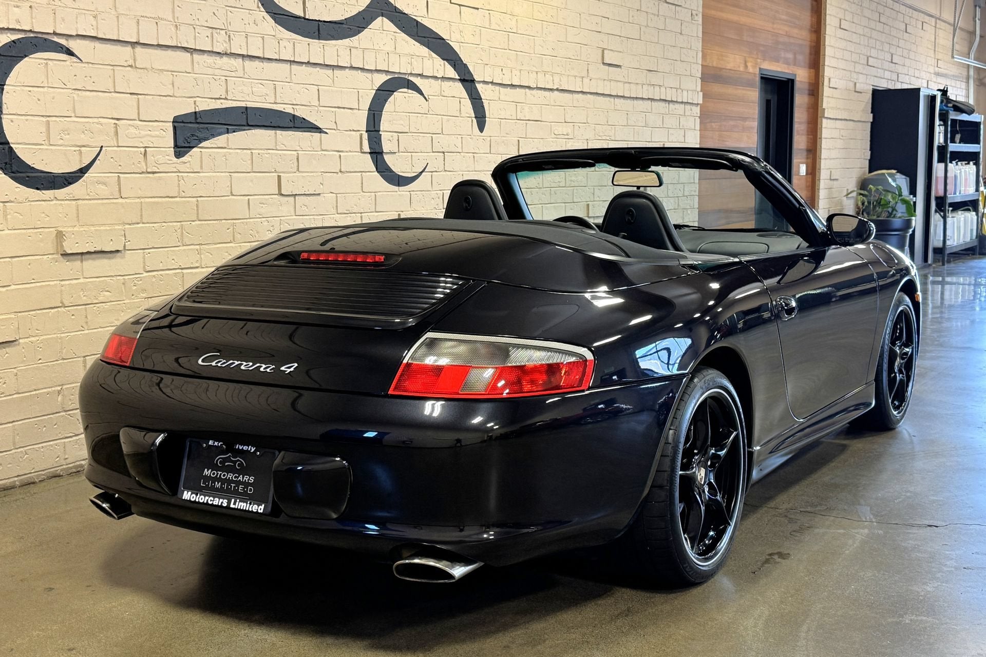2003 Porsche 911 Carrera 4