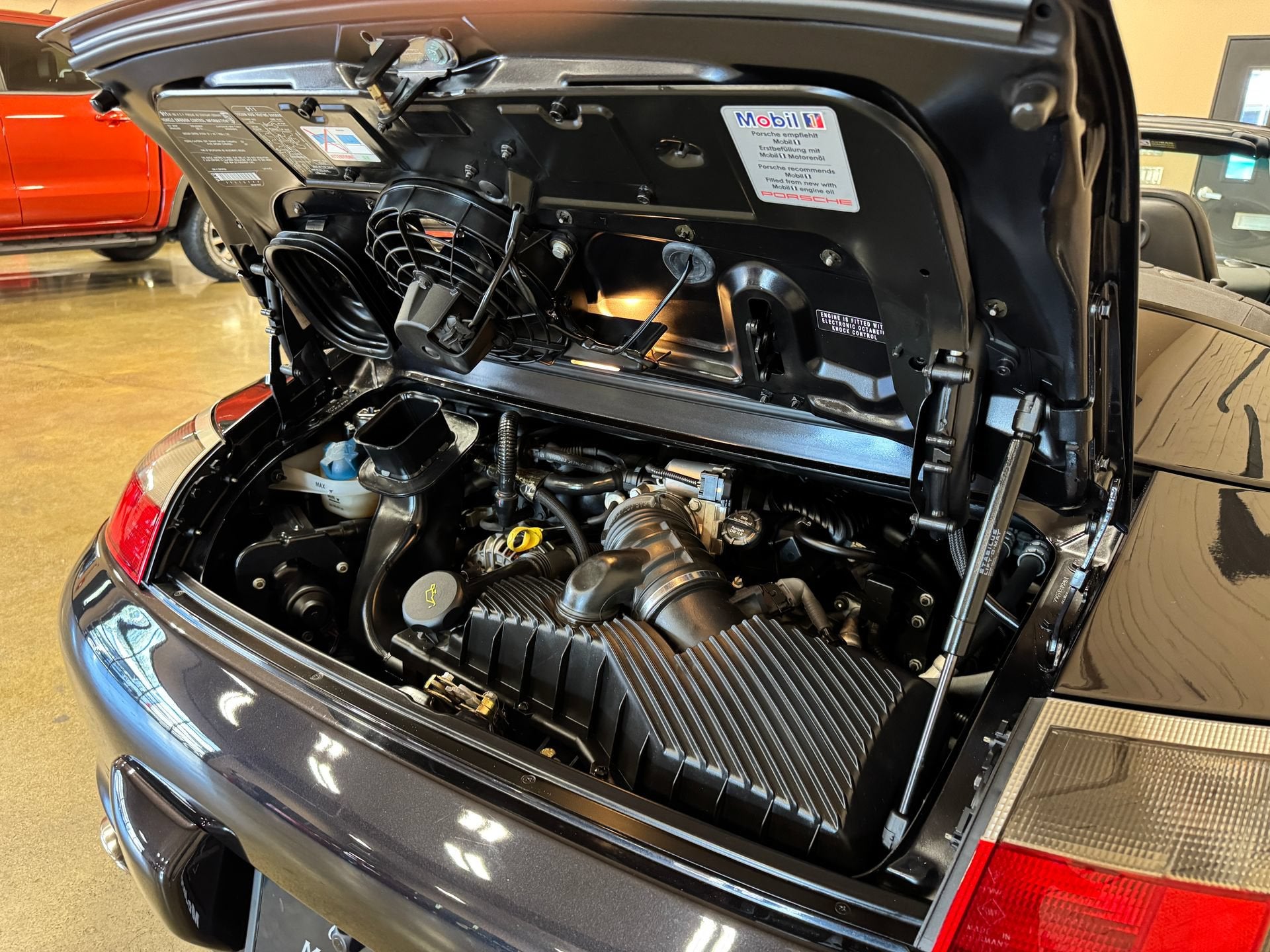 2003 Porsche 911 Carrera 4