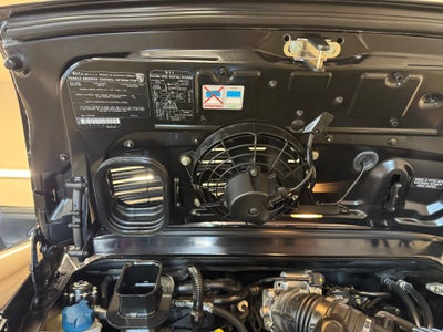 2003 Porsche 911 Carrera 4