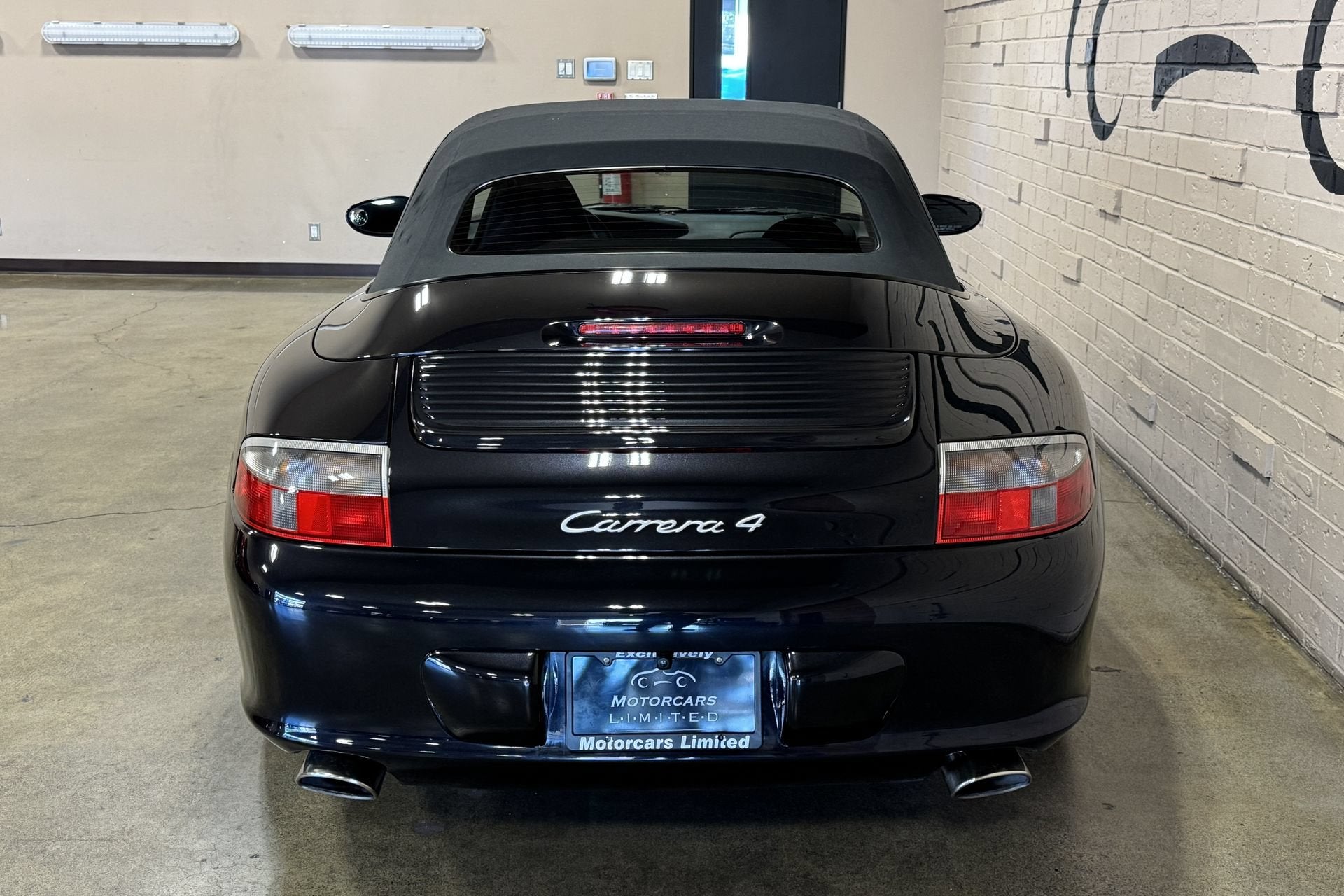 2003 Porsche 911 Carrera 4