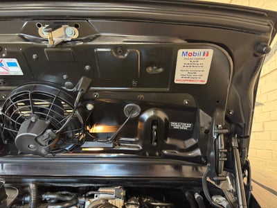 2003 Porsche 911 Carrera 4