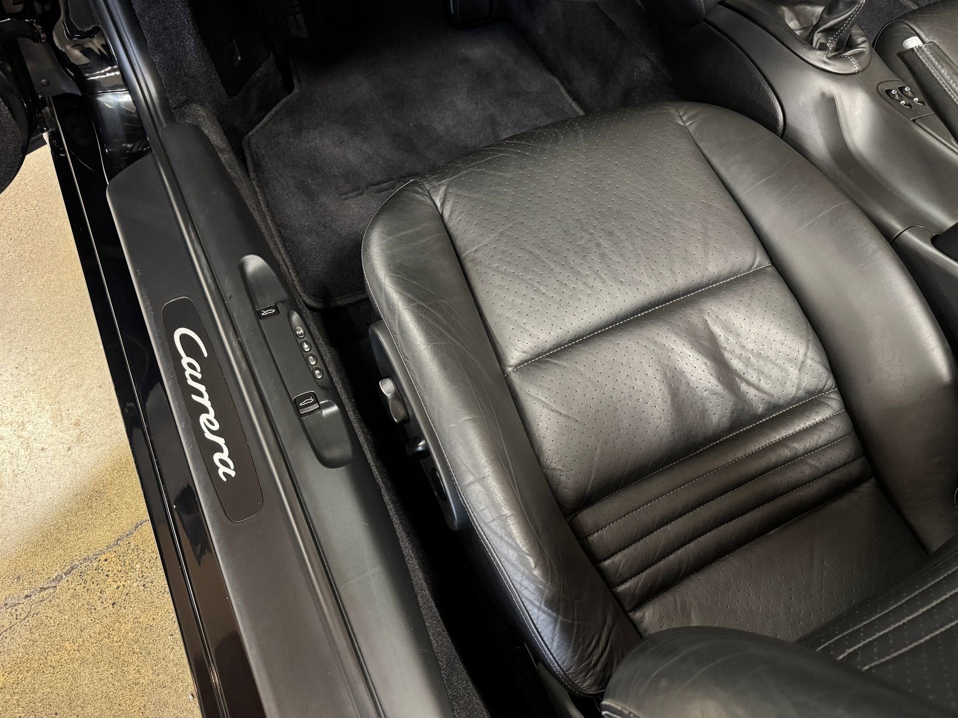 2003 Porsche 911 Carrera