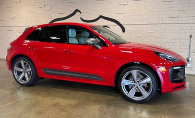 2025 Porsche Macan T