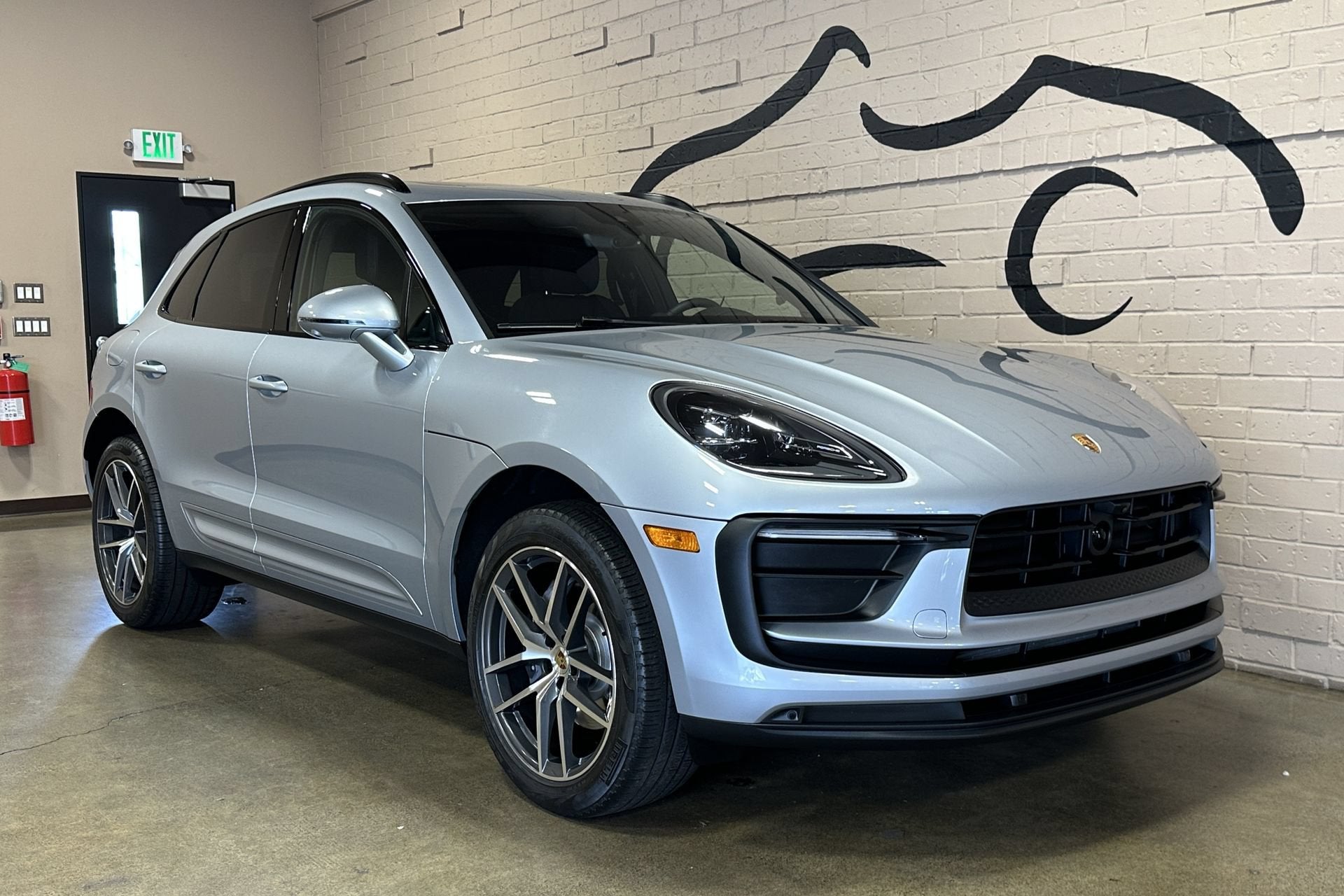 2024 Porsche Macan AWD