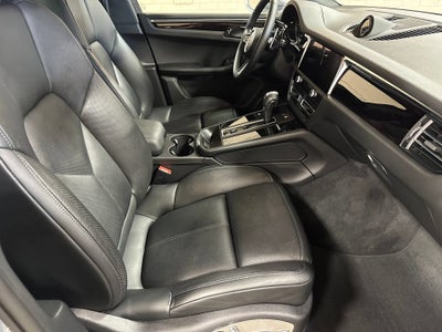 2024 Porsche Macan AWD