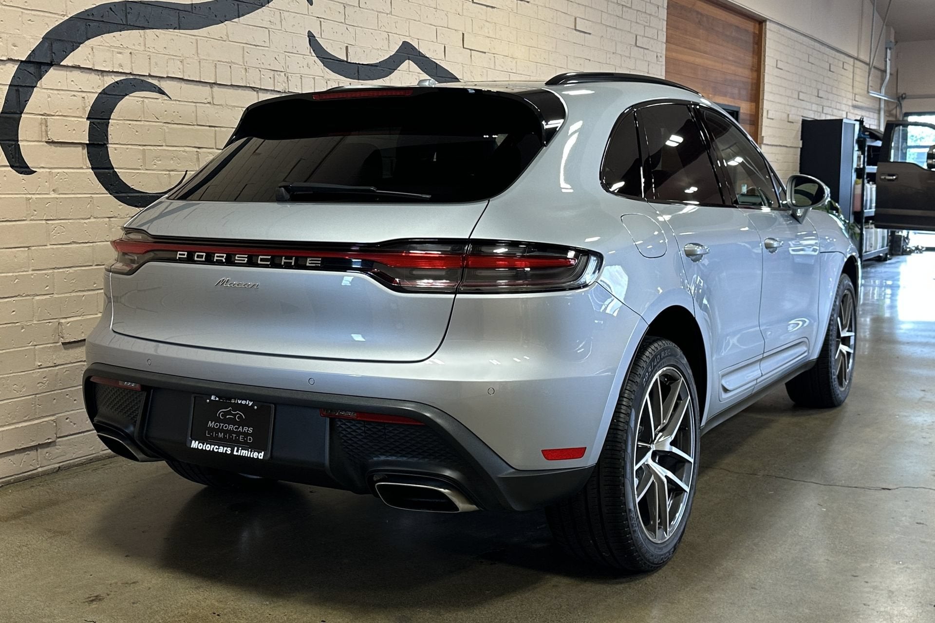 2024 Porsche Macan AWD