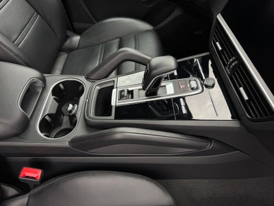 2023 Porsche Cayenne Platinum Edition