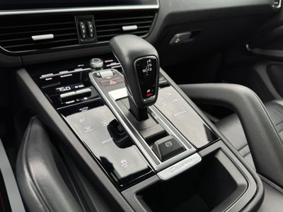 2023 Porsche Cayenne Platinum Edition