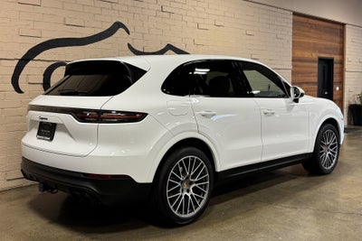 2023 Porsche Cayenne Platinum Edition