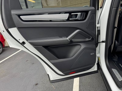 2023 Porsche Cayenne Platinum Edition