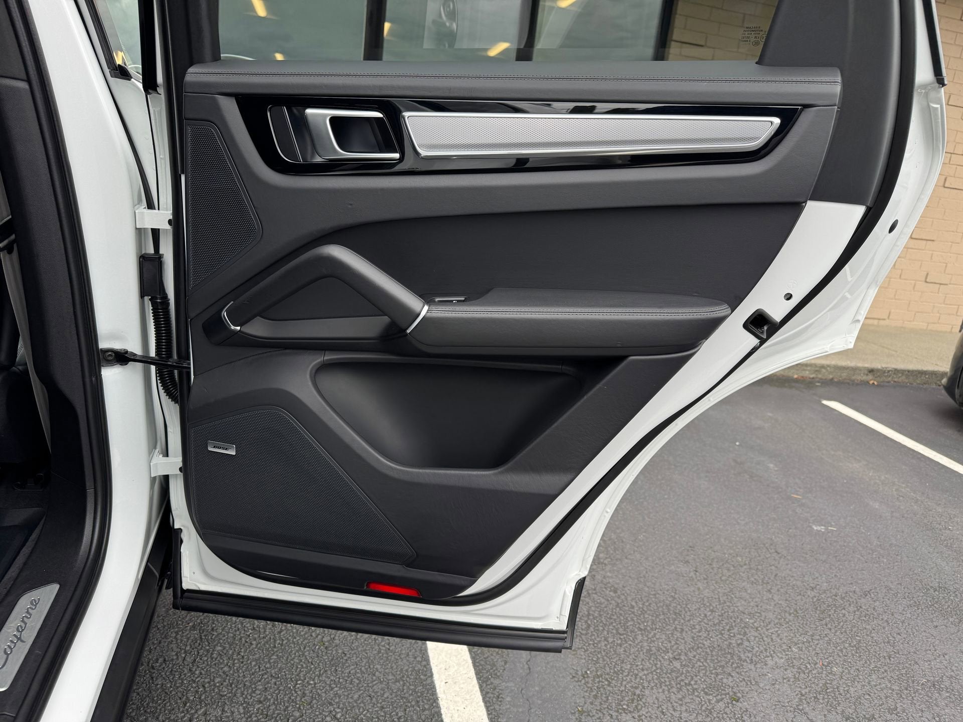 2023 Porsche Cayenne Platinum Edition