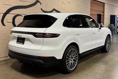 2023 Porsche Cayenne Platinum Edition