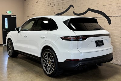 2023 Porsche Cayenne Platinum Edition