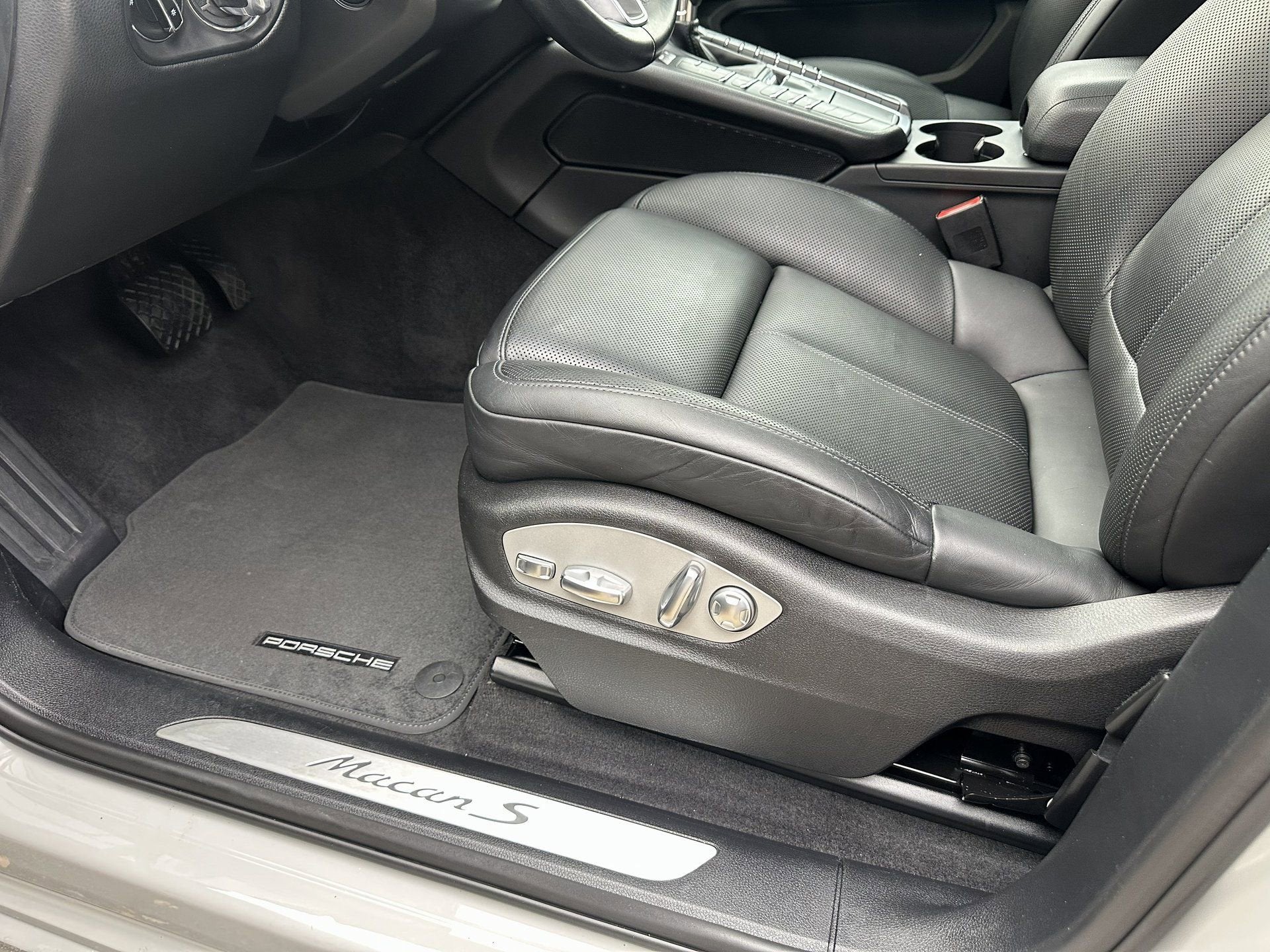 2019 Porsche Macan S