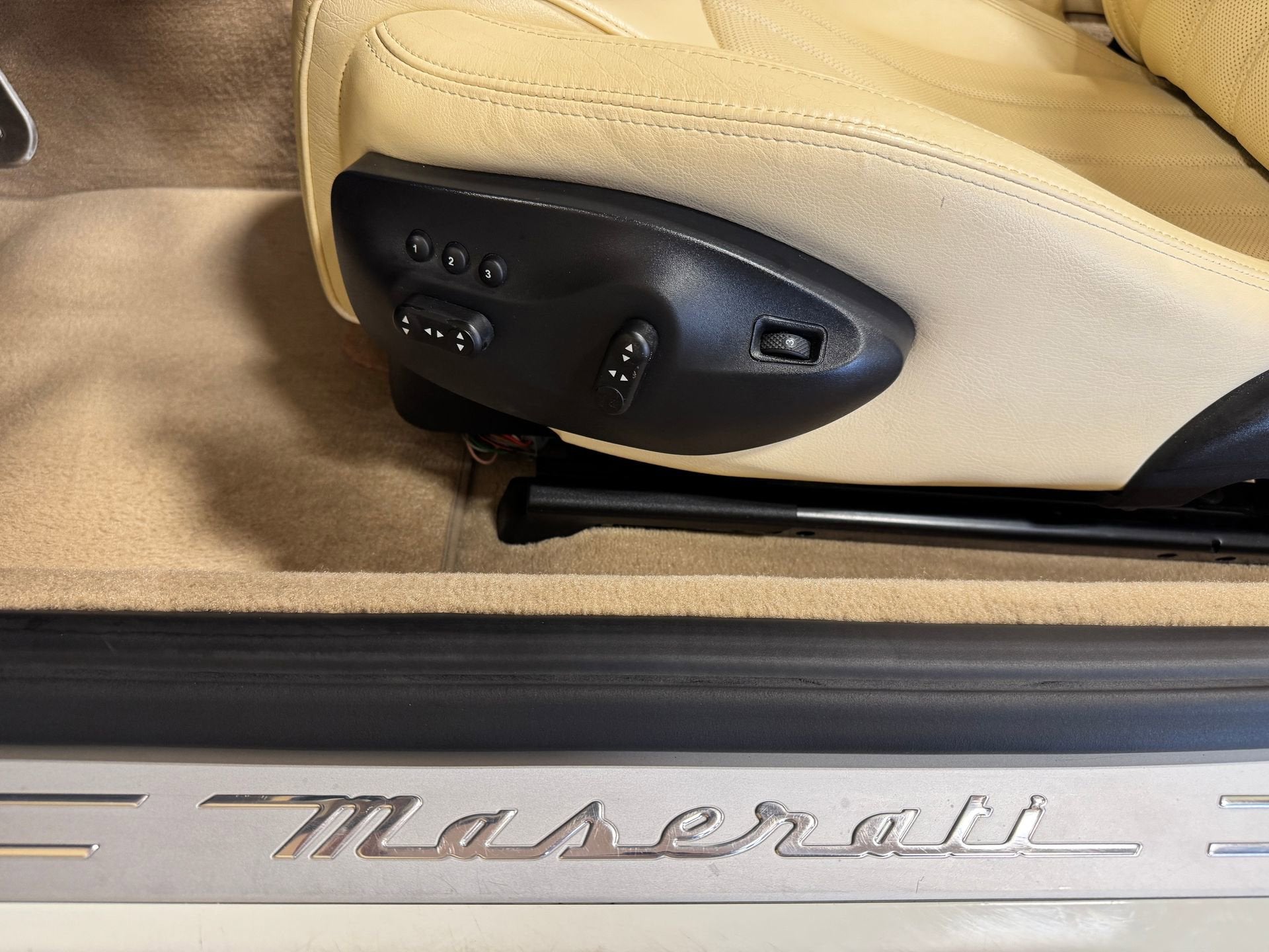 2011 Maserati GranTurismo 2dr Conv GranTurismo
