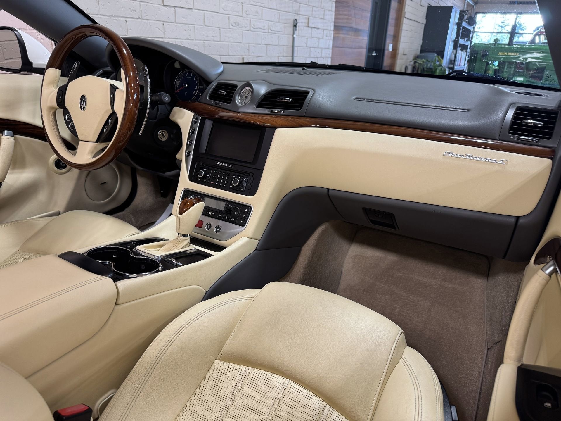 2011 Maserati GranTurismo 2dr Conv GranTurismo