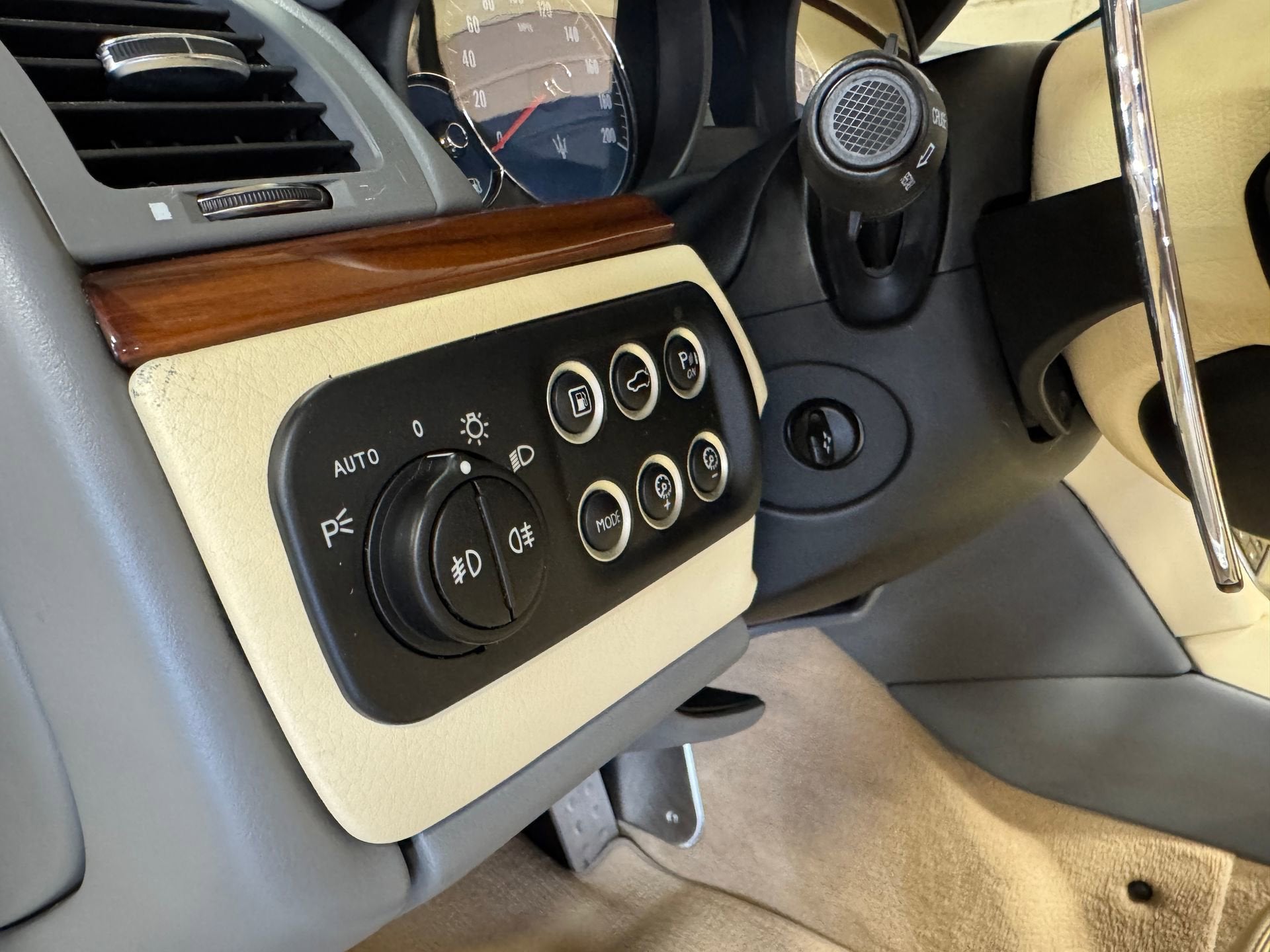 2011 Maserati GranTurismo 2dr Conv GranTurismo