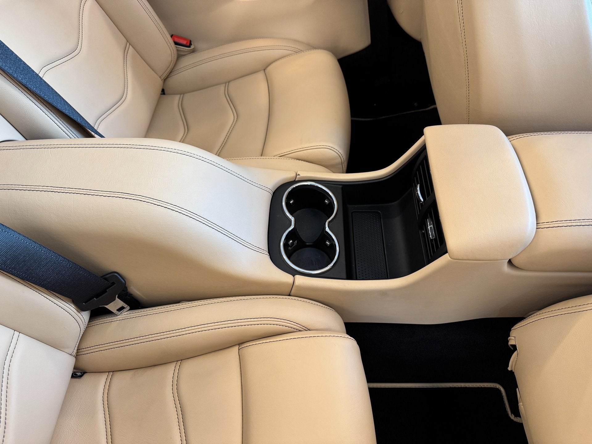 2014 Maserati GranTurismo Convertible 2dr Conv GranTurismo