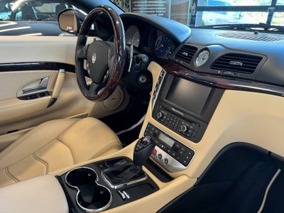 2014 Maserati GranTurismo Convertible 2dr Conv GranTurismo