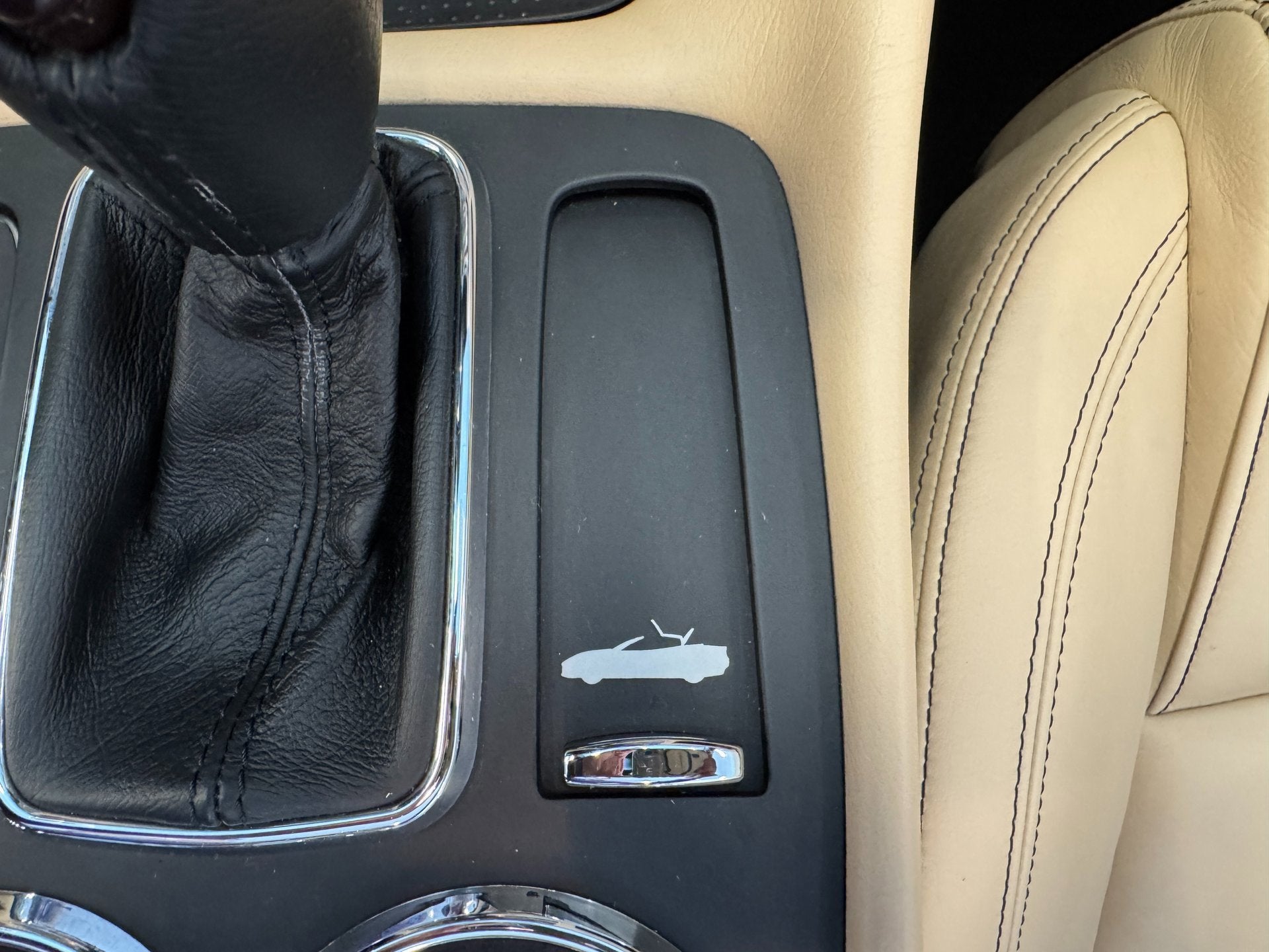 2014 Maserati GranTurismo Convertible 2dr Conv GranTurismo