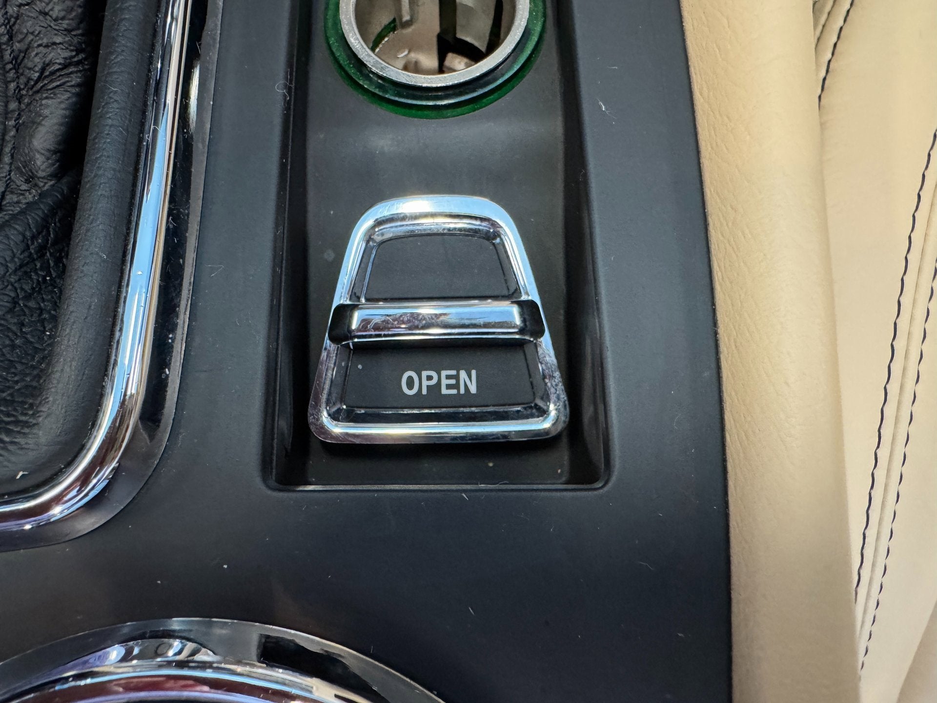 2014 Maserati GranTurismo Convertible 2dr Conv GranTurismo