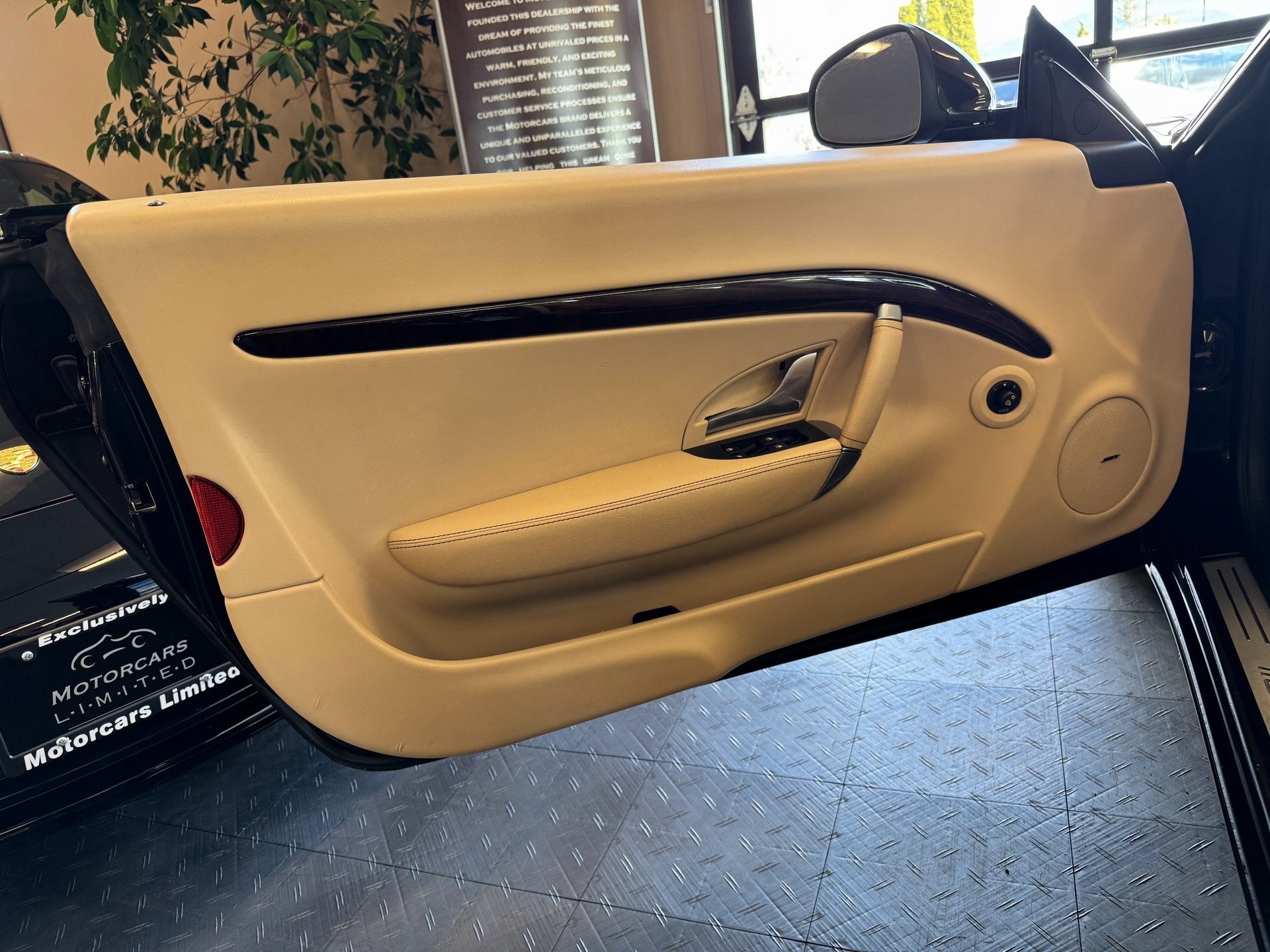 2014 Maserati GranTurismo Convertible 2dr Conv GranTurismo