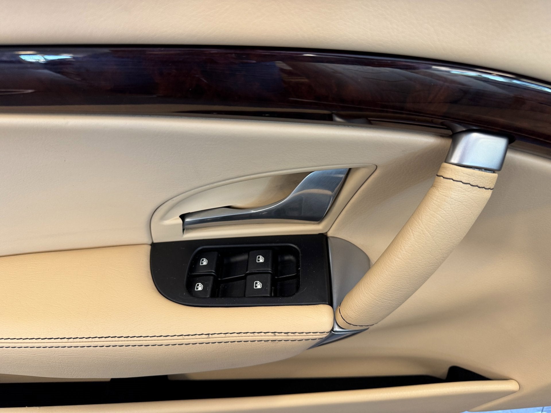 2014 Maserati GranTurismo Convertible 2dr Conv GranTurismo