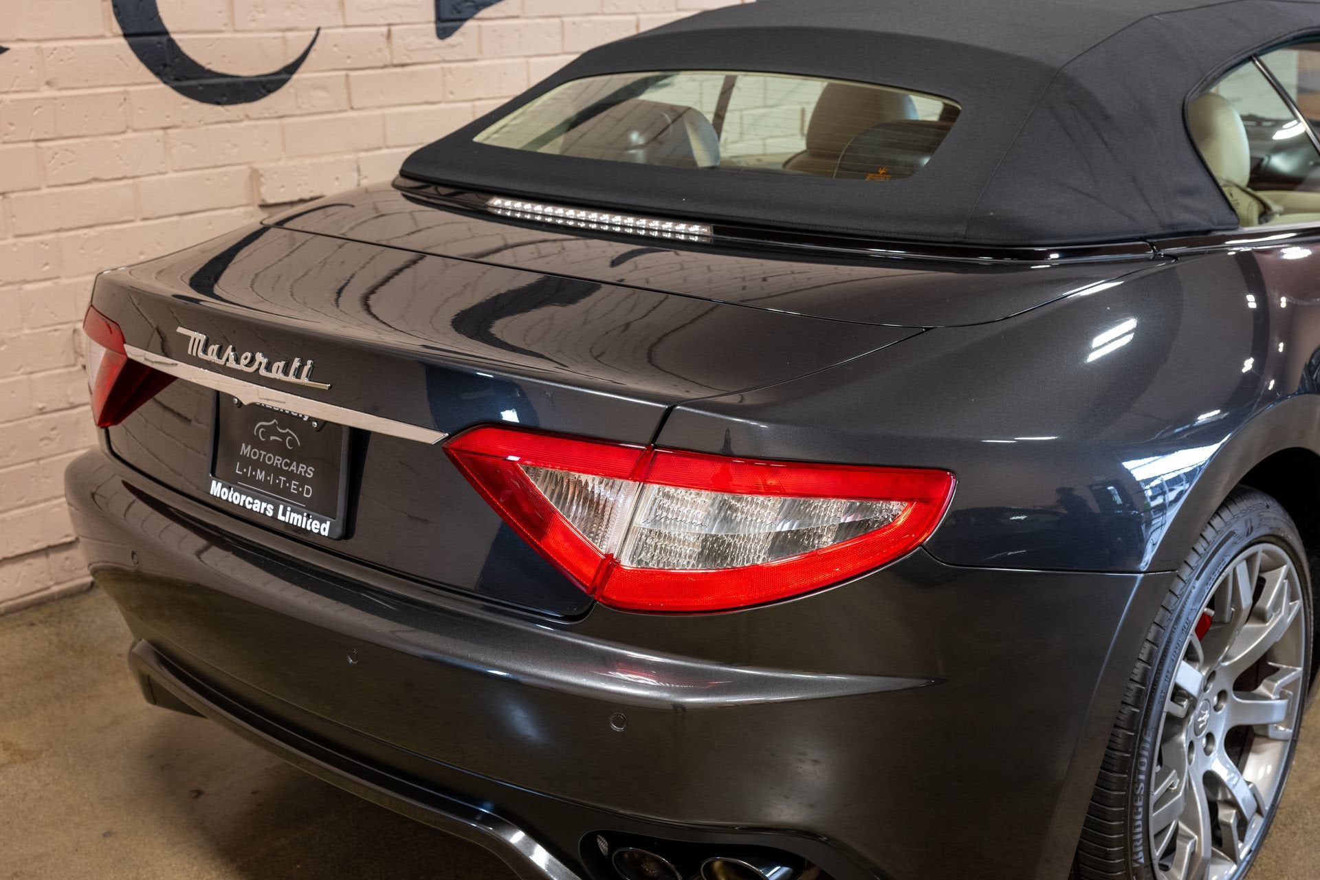 2014 Maserati GranTurismo 2dr Conv GranTurismo