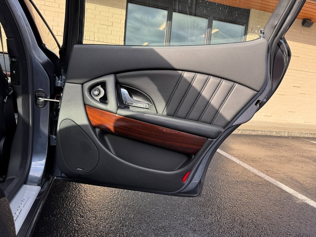 2005 Maserati Quattroporte 4dr Sdn